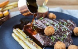 Antrykot, rumsztyk, ribeye... - jaki stek wybrać?